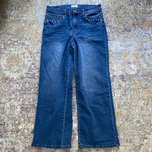 Women’s wide leg jeans with rose good metal river detail on pockets